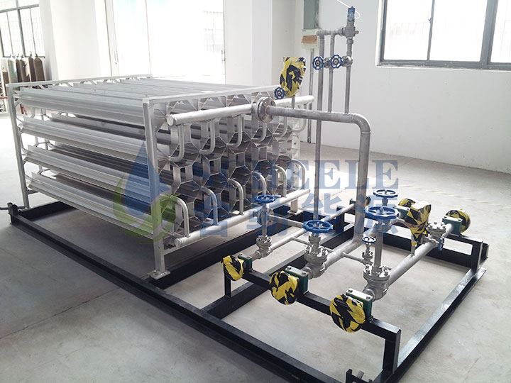 The principle of unloading booster skid